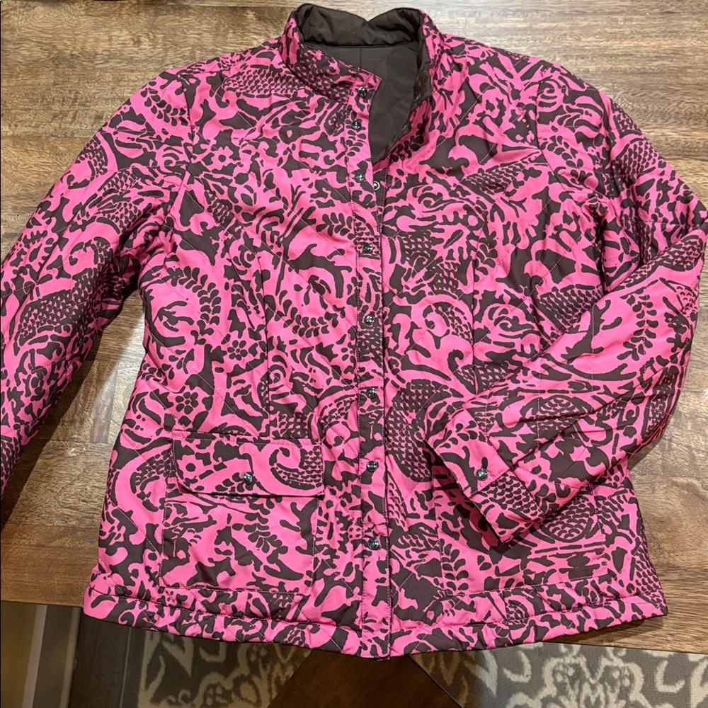 Reversible quilted jacket. Brown and pink. Medium?
